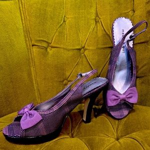 Fabric, purple plaid, slingback bow platforms. Size 10